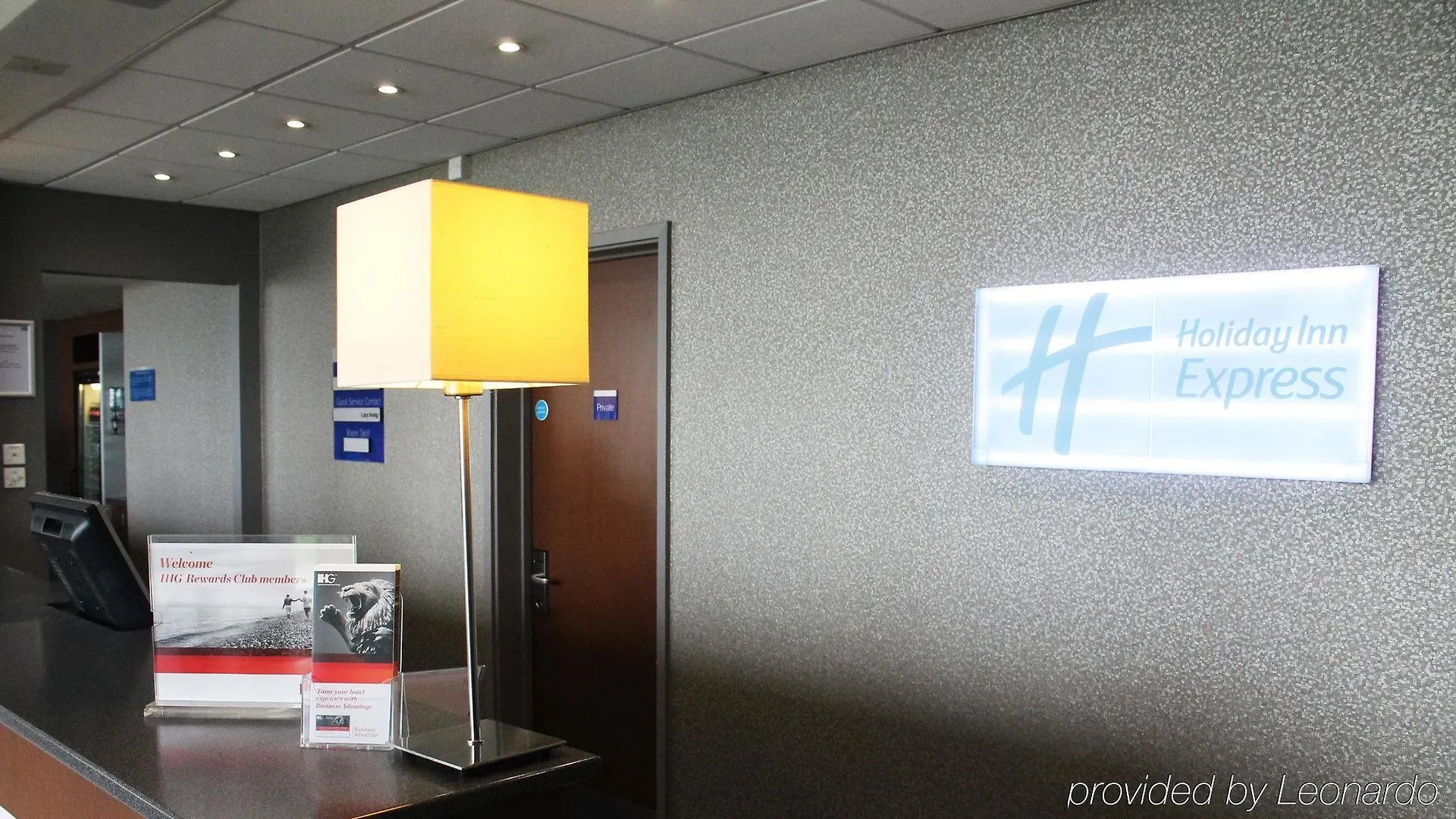 *** Hotel Holiday Inn Express Liverpool John Lennon Airport United Kingdom