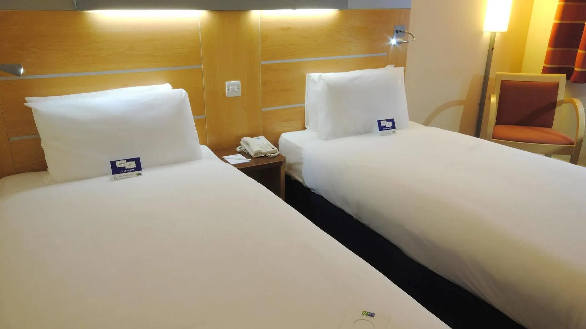 Hotel Holiday Inn Express Liverpool John Lennon Airport