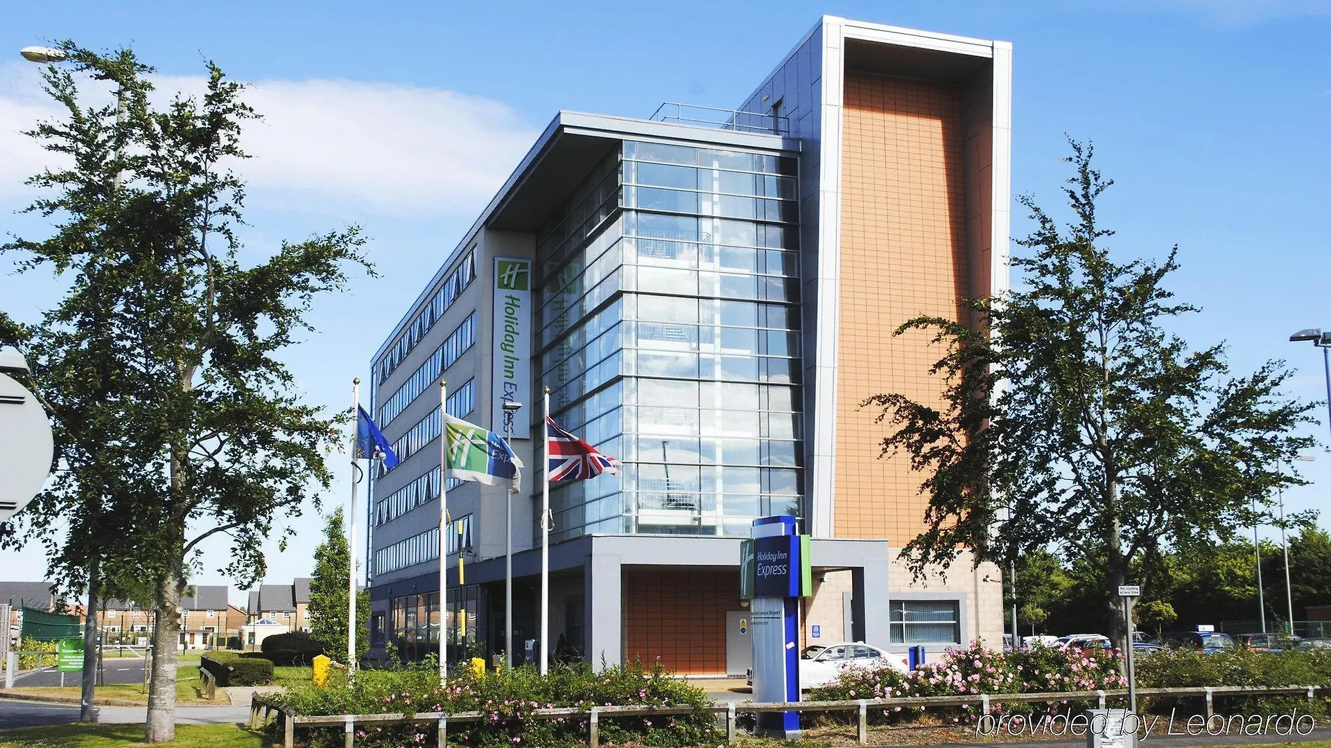 Holiday Inn Express Liverpool John Lennon Airport location