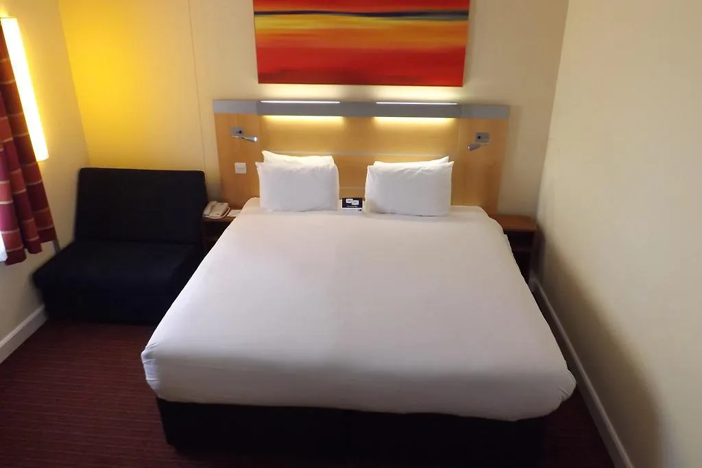 Holiday Inn Express Liverpool John Lennon Airport Hotel
