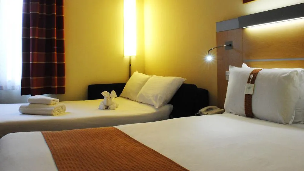 Holiday Inn Express Liverpool John Lennon Airport Hotel