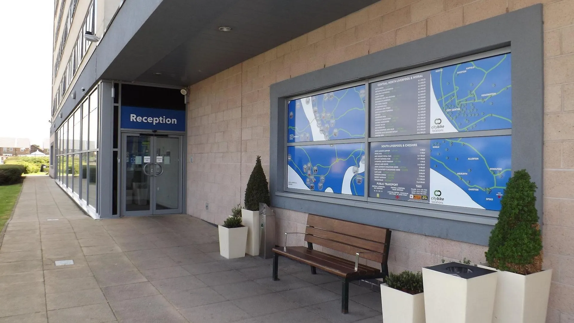 Hotel Holiday Inn Express Liverpool John Lennon Airport
