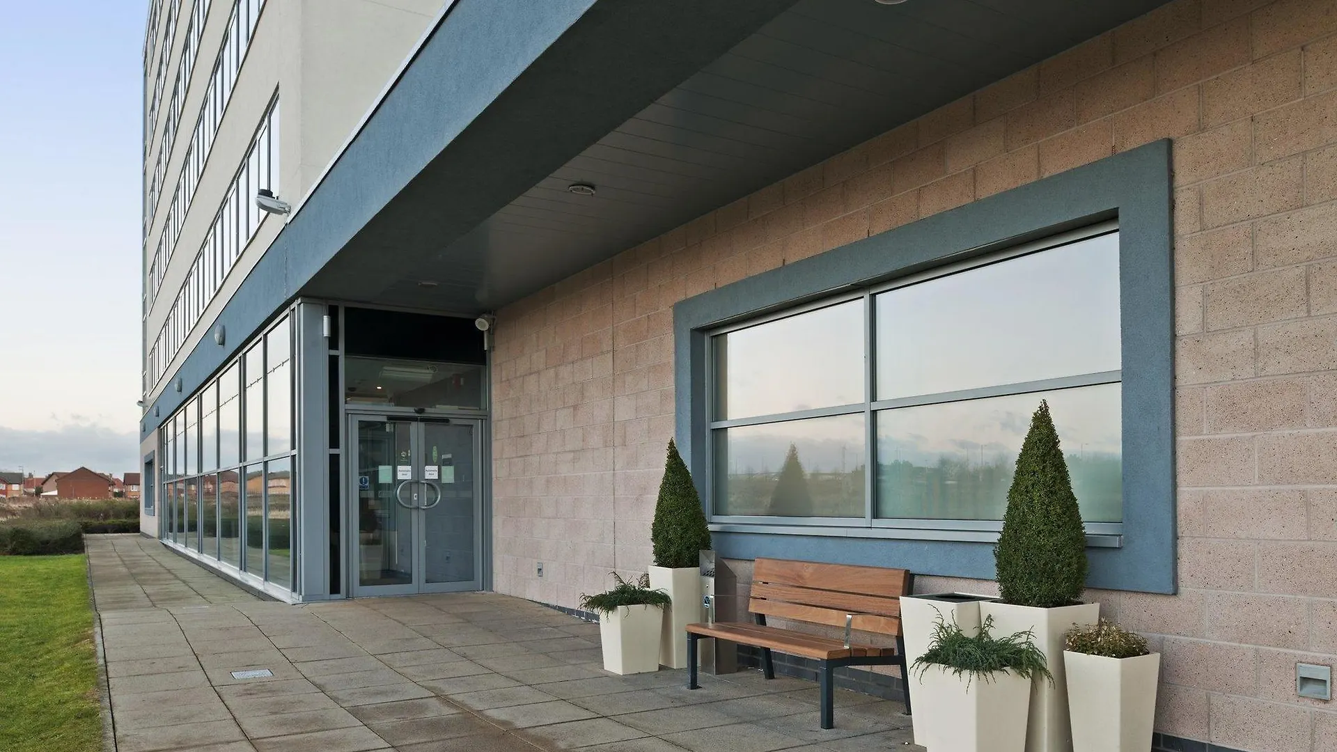 Holiday Inn Express Liverpool John Lennon Airport Velká Británie