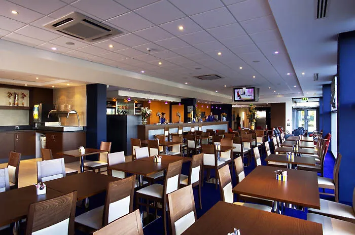 Hotel Holiday Inn Express Liverpool John Lennon Airport